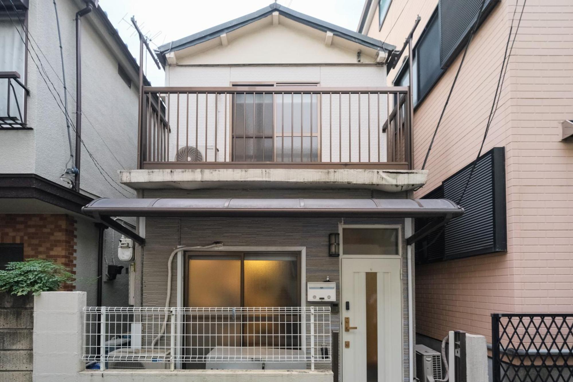 Modern Nakano Apartment Tokyo Exterior photo